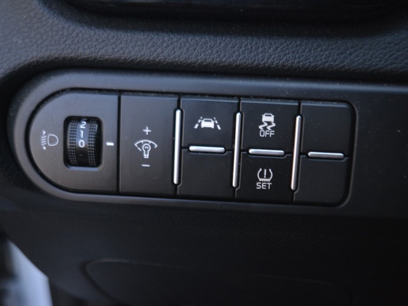 19 - Kia Xceed 1.0 t-gdi 120cv style 2wd