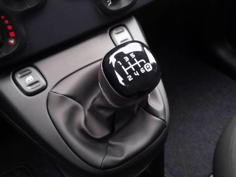 13 - Fiat Panda 1.0 firefly hybrid 70cv s&s 5p.ti