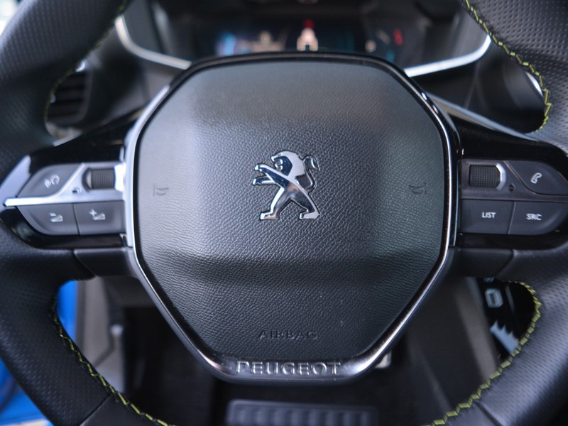 19 - Peugeot e-208 5 porte 100kw gt pack