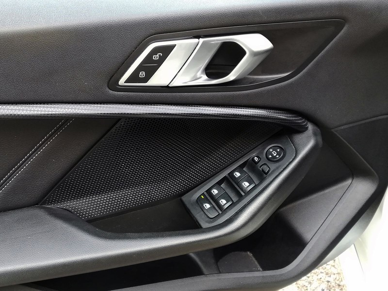 19 - BMW Serie 1 5 porte 118i 140cv sport