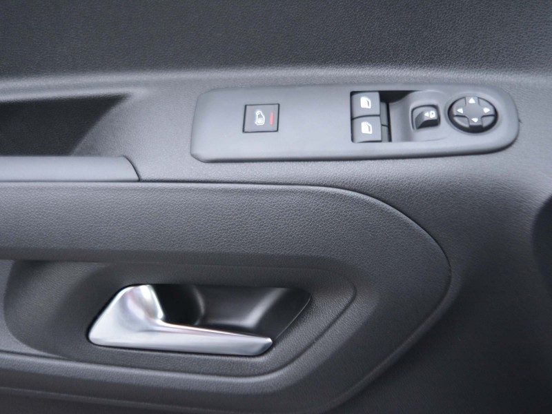19 - Fiat Professional Doblò van 1.5 bluehdi 130cv lh1