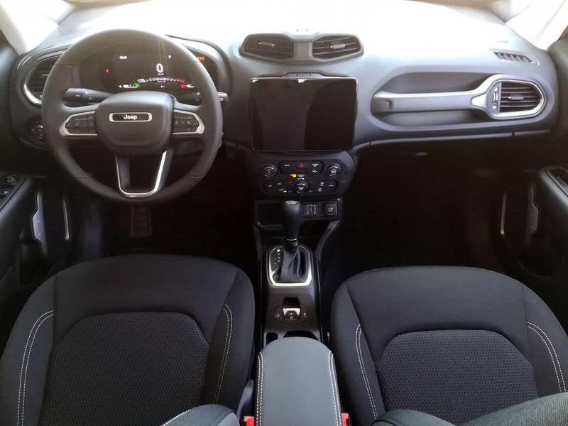 7 - Jeep Renegade 1.5 turbo t4 mhev altitude 2wd dct