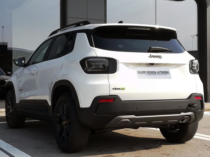 7 - Jeep Avenger 1.2 turbo e-hybrid mhev 145cv the north face 4xe