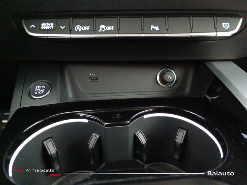 13 - Audi A4 avant 40 2.0 tdi mhev 204cv s line edition quattro s tronic