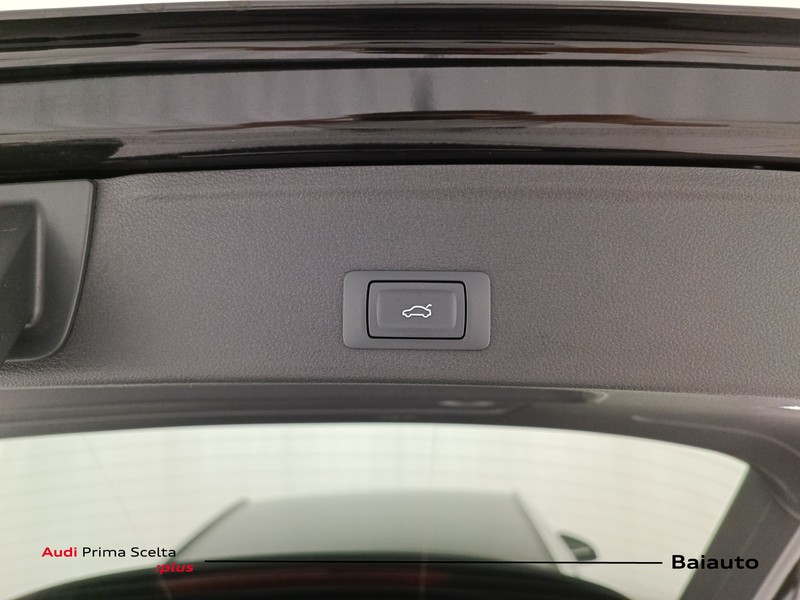 37 - Audi A4 avant 40 2.0 tdi mhev 204cv s line edition quattro s tronic