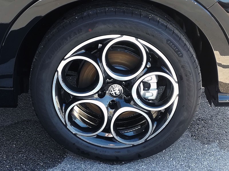 13 - Alfa Romeo Tonale 1.6 130cv sprint tct6