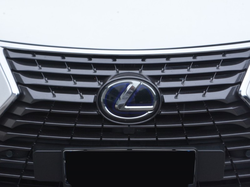 25 - Lexus NX 300 2.5 hybrid luxury 4wd cvt