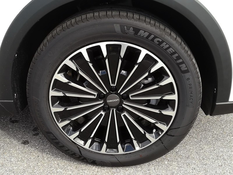 13 - Omoda 9 PHEV 1.5TGDI - Trazione AWD DHT3 Exclusive (AWD) - Interni Nero