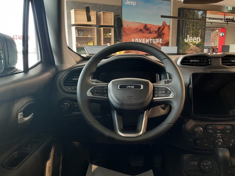 7 - Jeep Renegade 1.3 t4 phev north star 4xe at6