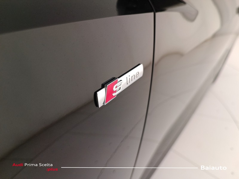 25 - Audi Q3 sportback 35 2.0 tdi s line edition s tronic