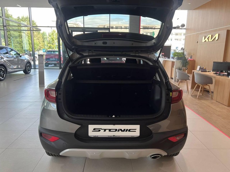 13 - Kia Stonic 1.0 t-gdi mhev 100cv style special edition mt