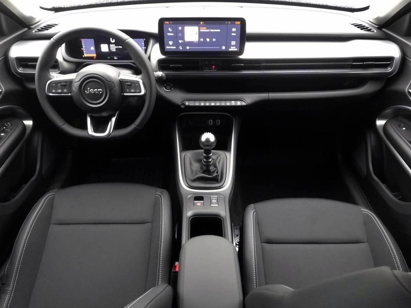 7 - Jeep Avenger 1.2 turbo 100cv summit fwd