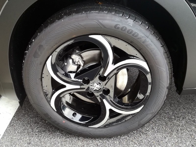 13 - Alfa Romeo Junior 1.2 hybrid 145cv ibrida speciale edct6