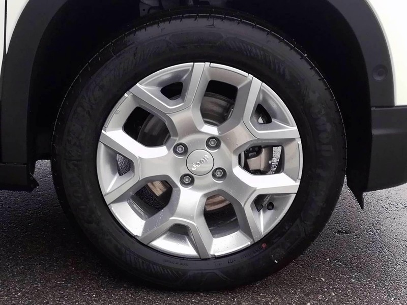 19 - Jeep Avenger 1.2 turbo e-hybrid 100cv altitude fwd edct6