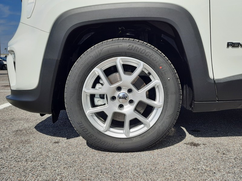 19 - Jeep Renegade 1.5 turbo t4 mhev altitude 2wd dct