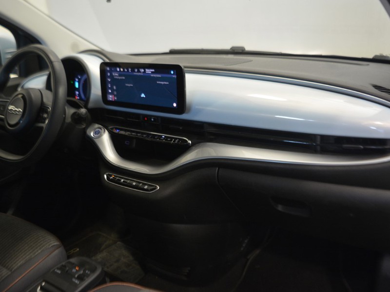 7 - Fiat 500 500e cabrio 42 kwh icon