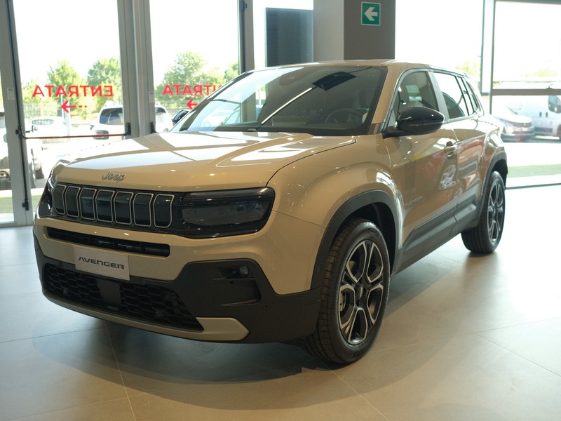 1 - Jeep Avenger 1.2 turbo 100cv summit fwd