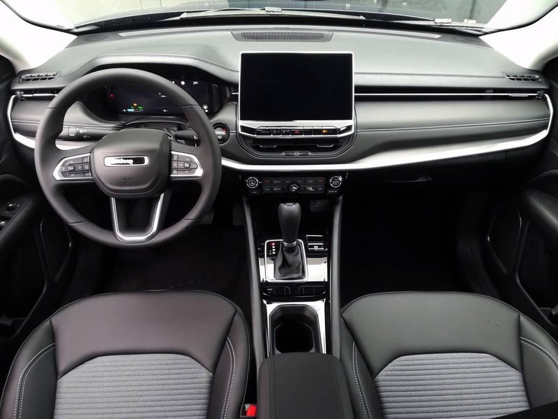 7 - Jeep Compass 1.5 turbo t4 mhev 130cv altitude 2wd dct