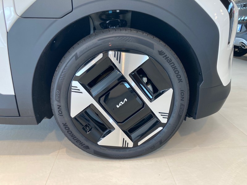 7 - Kia EV3 58,3 kwh earth
