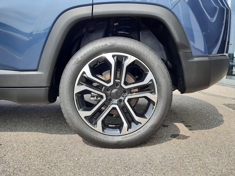 19 - Jeep Compass 1.5 turbo t4 mhev 130cv altitude 2wd dct