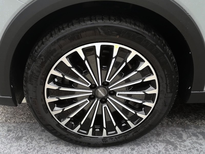 13 - Omoda 9 PHEV 1.5TGDI - Trazione AWD DHT3 Premium (AWD) - Interni Nero