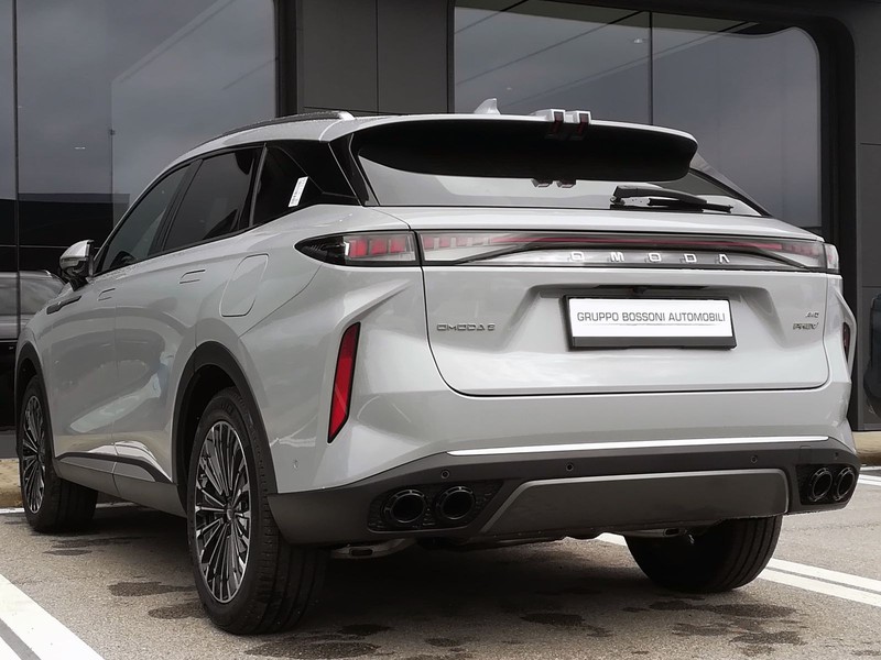 7 - Omoda 9 PHEV 1.5TGDI - Trazione AWD DHT3 Premium (AWD) - Interni Nero