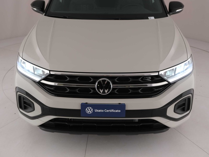 13 - Volkswagen T-Roc 1.5 tsi act r line dsg