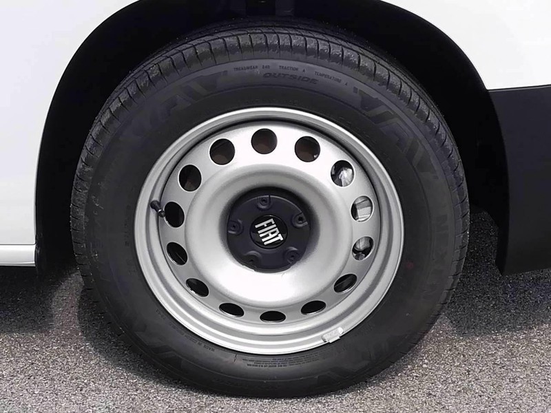 19 - Fiat Professional Doblò van 1.5 bluehdi 130cv ch1