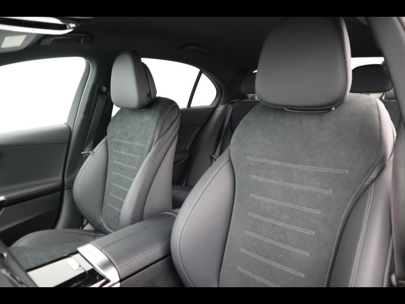 7 - Mercedes Classe C berlina 220 d mild hybrid 197cv amg line advanced 4matic 9g-tronic