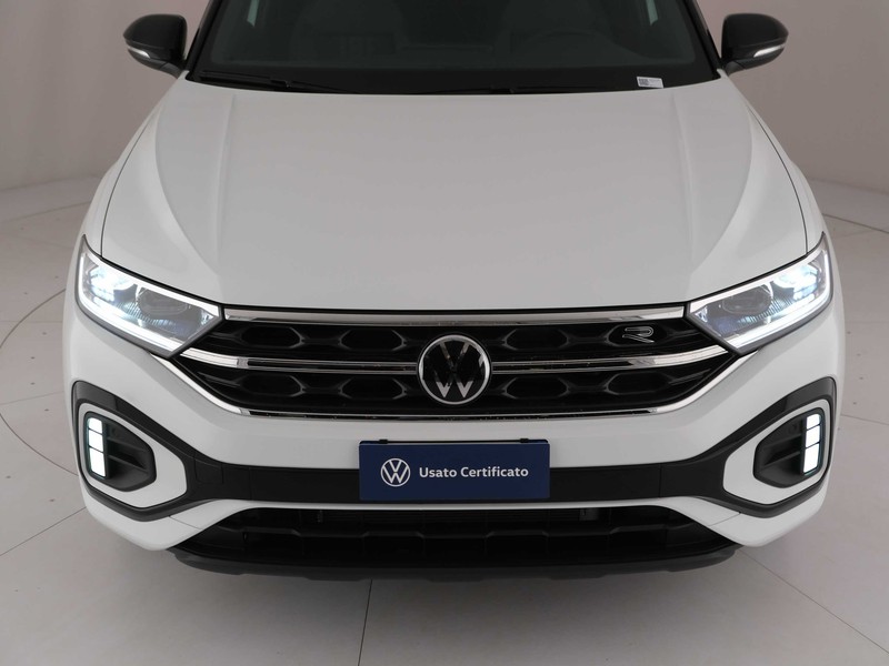 13 - Volkswagen T-Roc 1.0 tsi 115cv r-line plus