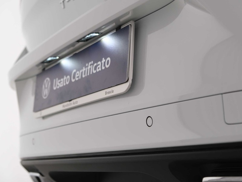 37 - Volkswagen T-Roc 1.0 tsi 115cv r-line plus