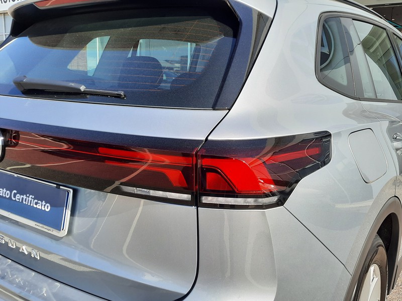 25 - Volkswagen Tiguan 2.0 tdi scr 150cv life dsg