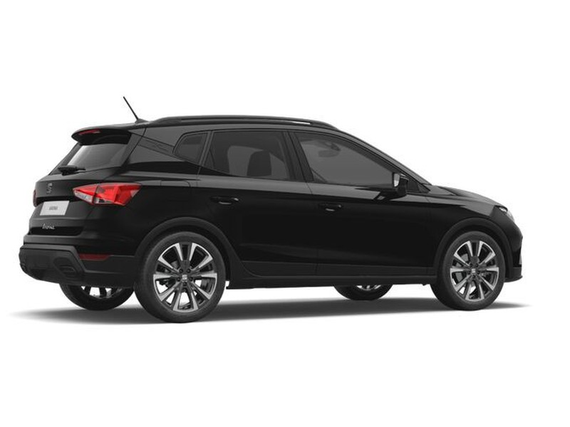 7 - Seat Arona 1.0 ecotsi 95cv black edition