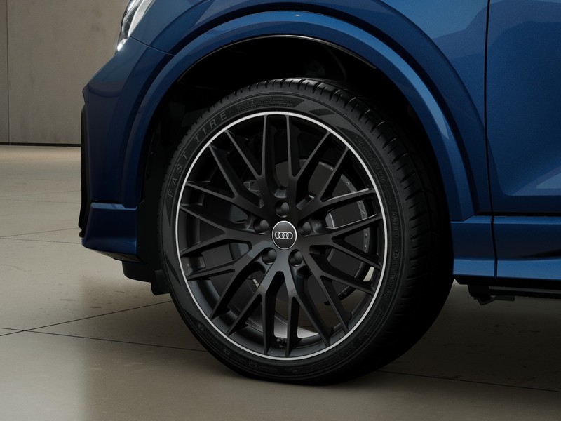 7 - Audi Q2 35 2.0 tdi identity black quattro s tronic