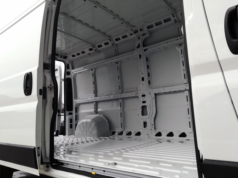 7 - Fiat Professional Ducato Serie 2 Furgone Lastrato 35q Lh2 140cv 2.2 Multijet 3 E6e