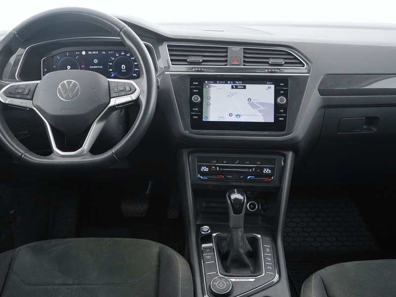 7 - Volkswagen Tiguan 2.0 tdi scr 150cv elegance 4motion dsg