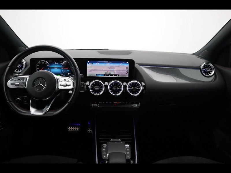 13 - Mercedes GLA 250 e plug in hybrid (e eq-power) premium 8g-dct