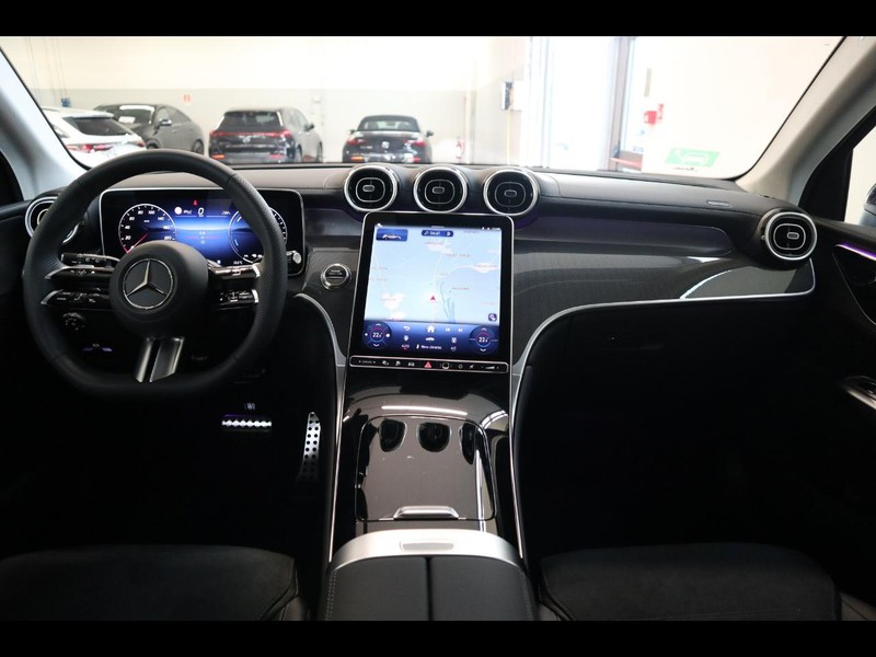 13 - Mercedes GLC suv 300 de plug in hybrid amg line advanced tech 4matic 9g-tronic