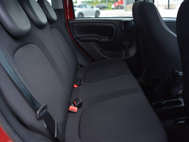 7 - Fiat Panda cross 1.0 firefly hybrid 70cv s&s 5p.ti