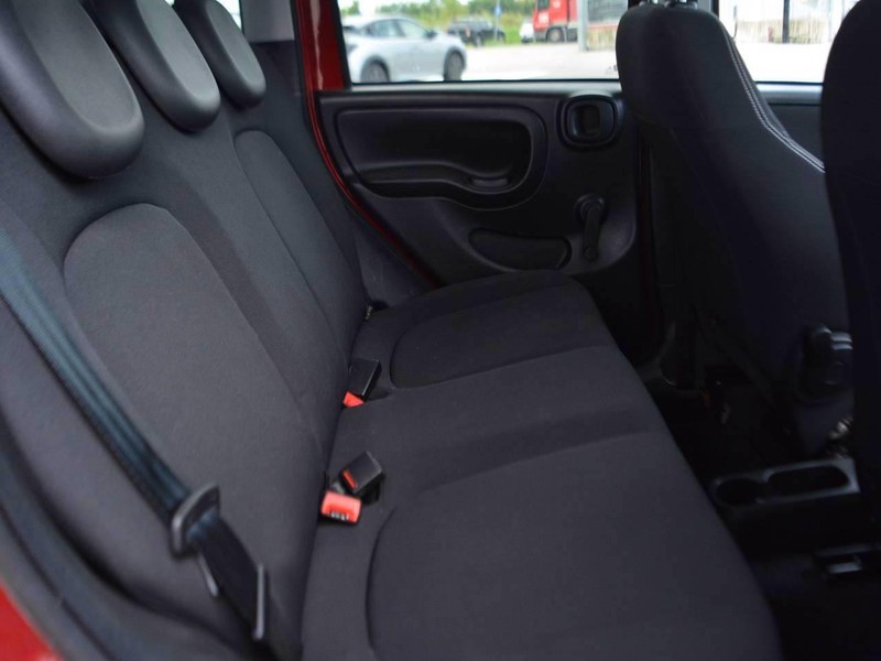 7 - Fiat Panda cross 1.0 firefly hybrid 70cv s&s 5p.ti