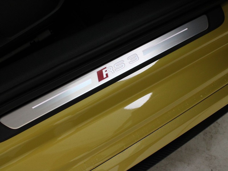 19 - Audi RS3 sportback 2.5 tfsi quattro