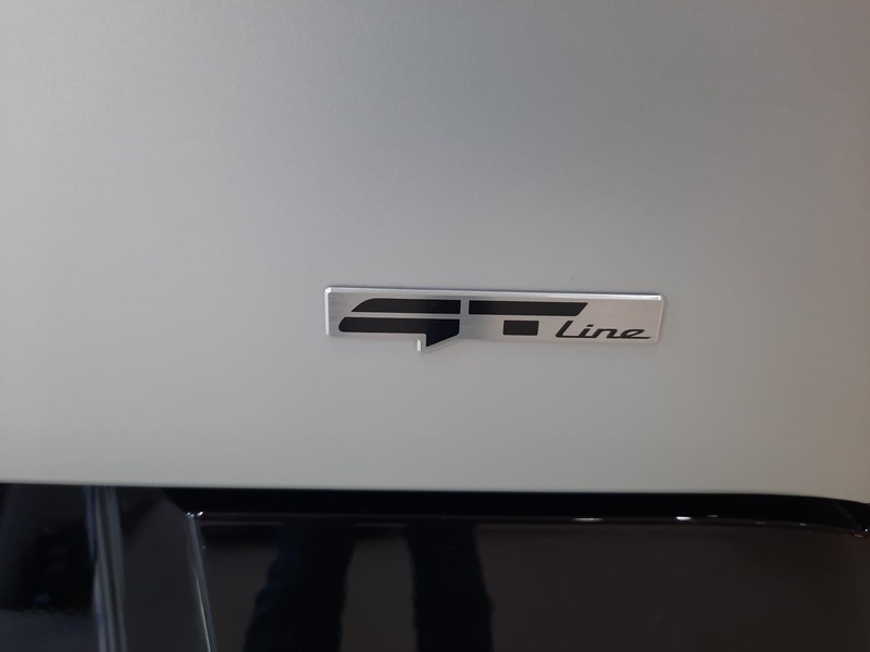 13 - Kia EV4 81,4 kwh long range gt-line launch edition fwd