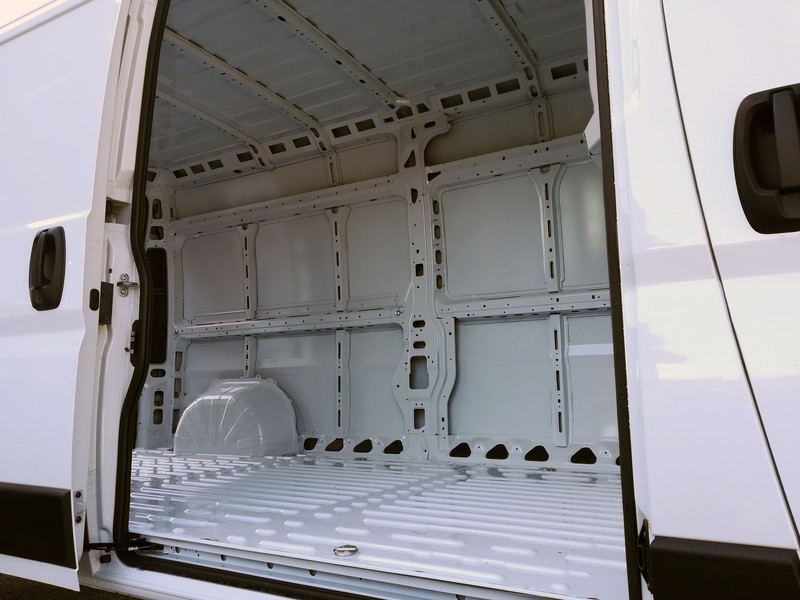 7 - Fiat Professional Ducato Serie 2 Maxi Furgone Lastrato 35q Lh2 140cv 2.2 Multijet 3 E6e
