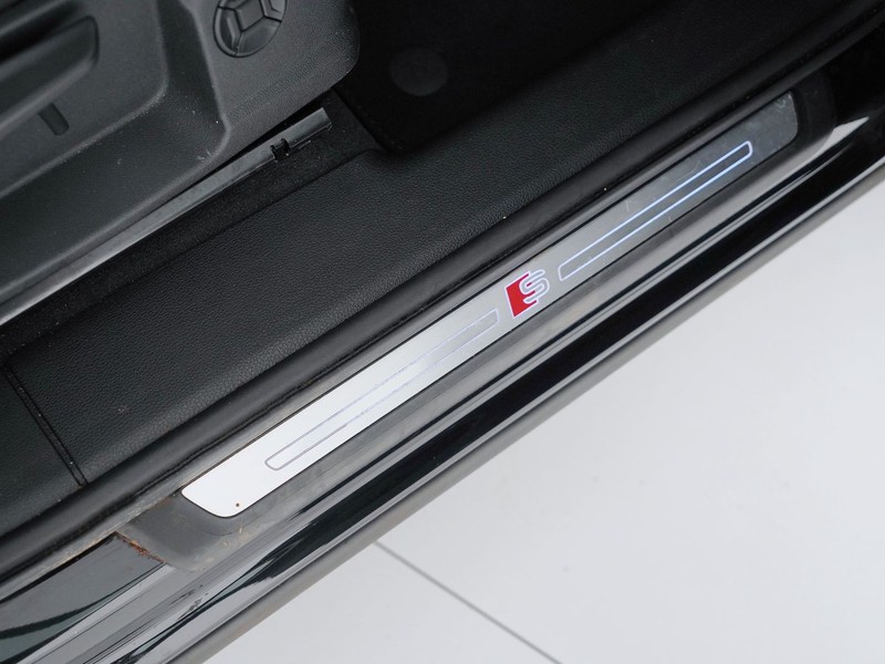 19 - Audi Q3 sportback 40 2.0 tdi 193cv s line edition quattro s tronic