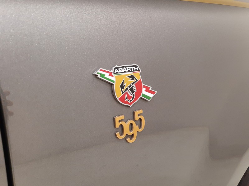 25 - Abarth 595 1.4 t-jet 165cv scorpioneoro
