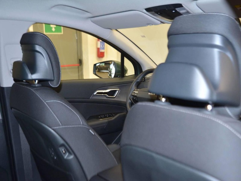 19 - Kia Sportage 1.6 crdi mhev style dct7