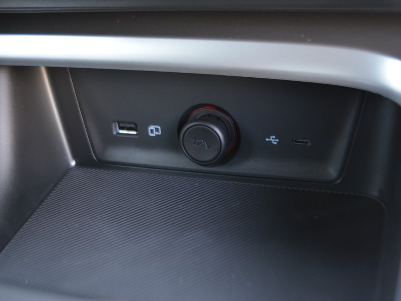 19 - Mg ZS 1.5 hybrid+ luxury auto