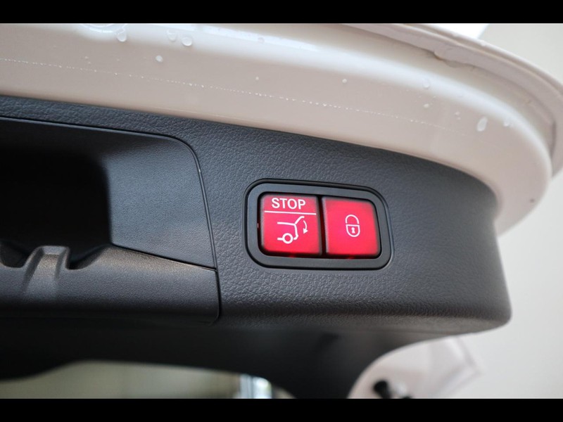 19 - Mercedes GLA 200 d amg line premium 4matic 8g-dct