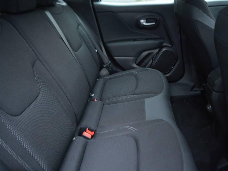 7 - Jeep Renegade 1.5 turbo t4 mhev altitude 2wd dct