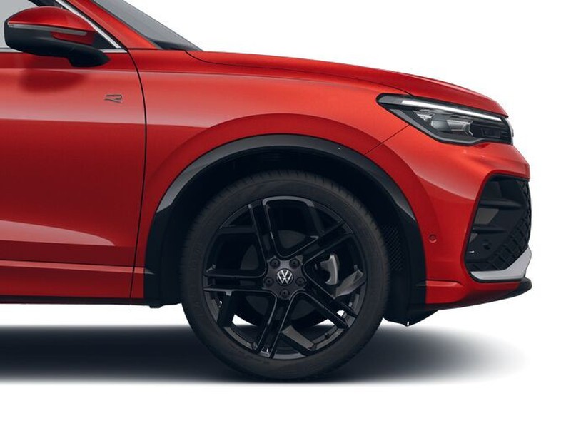 7 - Volkswagen Tiguan 1.5 etsi act 150cv r-line dsg